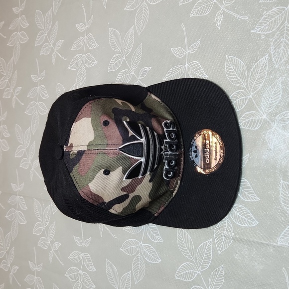 Adidas Hat - Picture 1 of 6